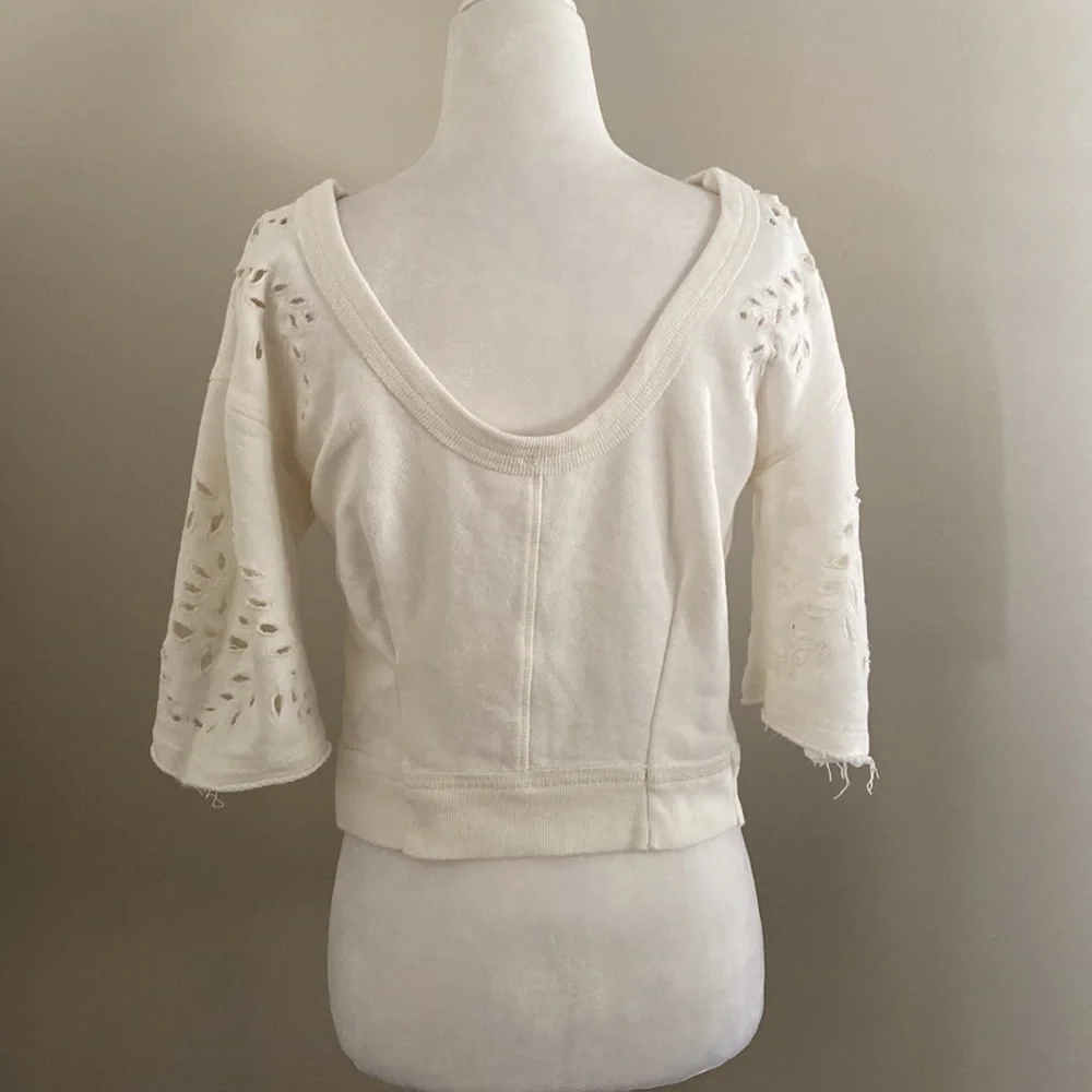 Free People crop laser cut outs 3/4 sleeve sweatshirt